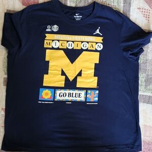 CLOSET CLEAN OUT 4 SHIRT MICHIGAN BOWL GAME Nike Michigan Fiesta Bowl T-Shirt